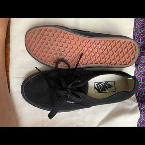 All black vans size 6 1/2